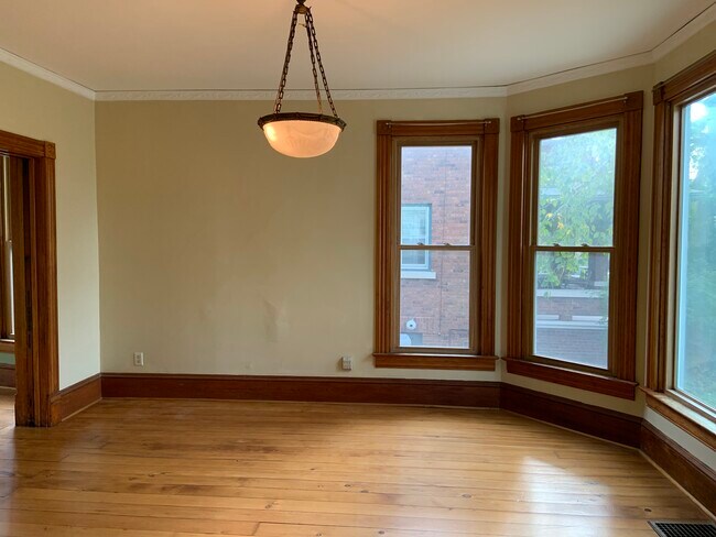 Foto del edificio - 403 13th St S