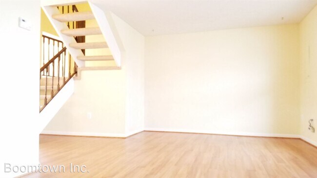 Building Photo - 3 br, 1.5 bath House - 1377 David Ln.