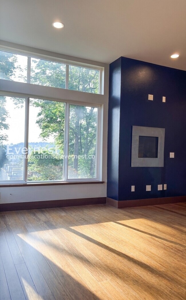 Building Photo - 3Bed/2.5 Bath/Available Now!