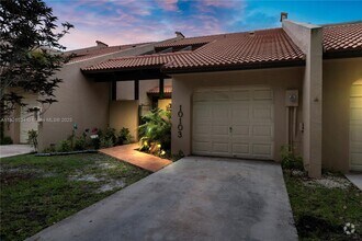 Building Photo - 10103 Costa Del Sol Blvd