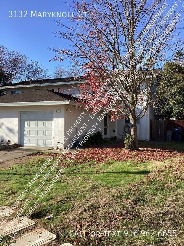 Primary Photo - Cute two-story 3 bed/1.5 bath duplex