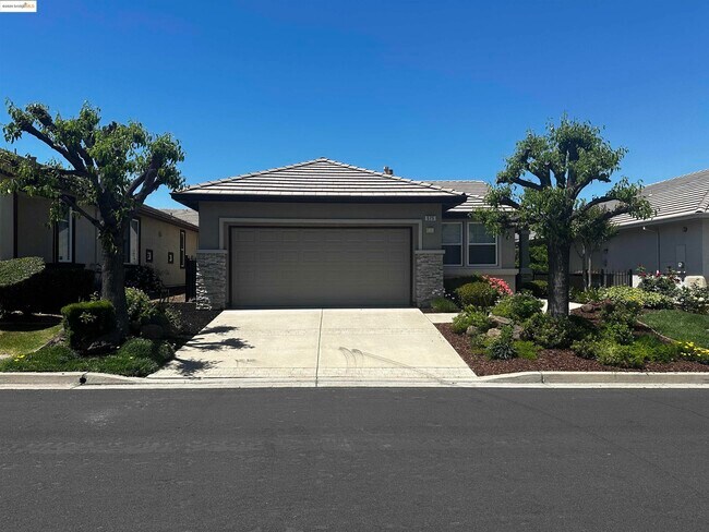 Foto del edificio - 575 Quindell Way