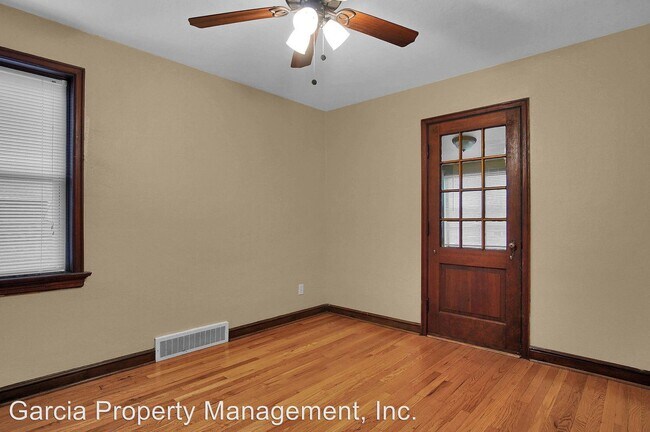 Building Photo - 4991 Parker Ave
