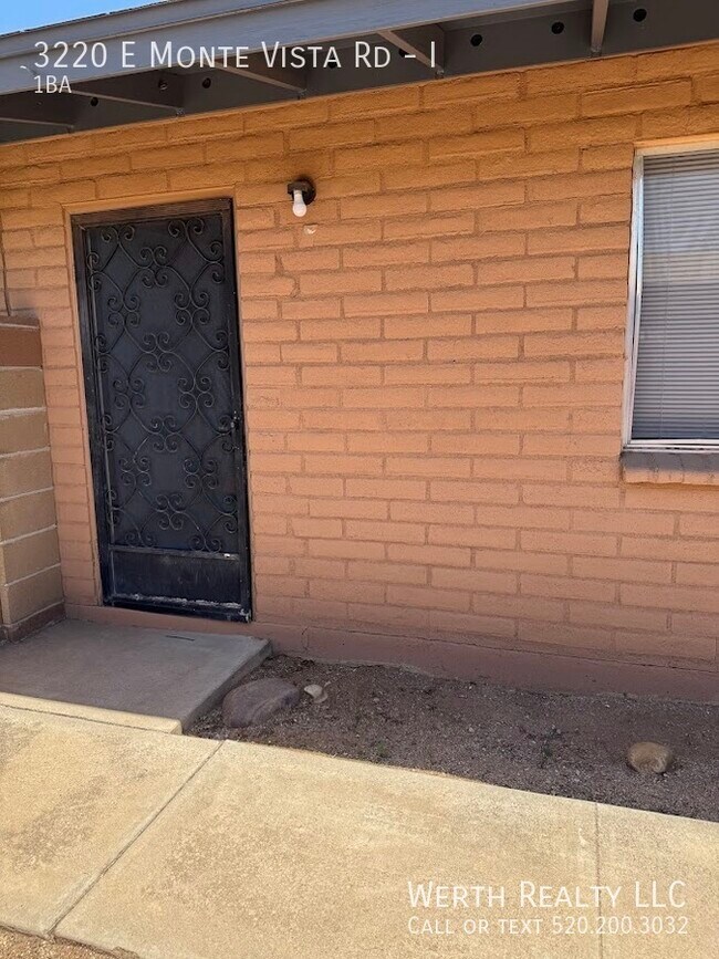 Foto del edificio - 3220 E Monte Vista Dr