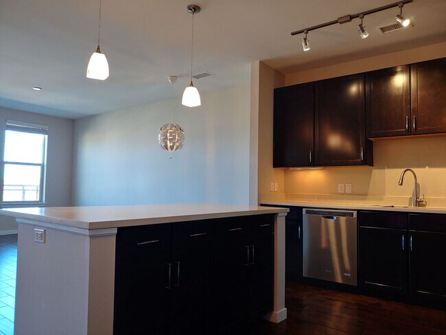 Foto del edificio - Top floor 2bd 2 bath condo conveniently located in Broomfield!