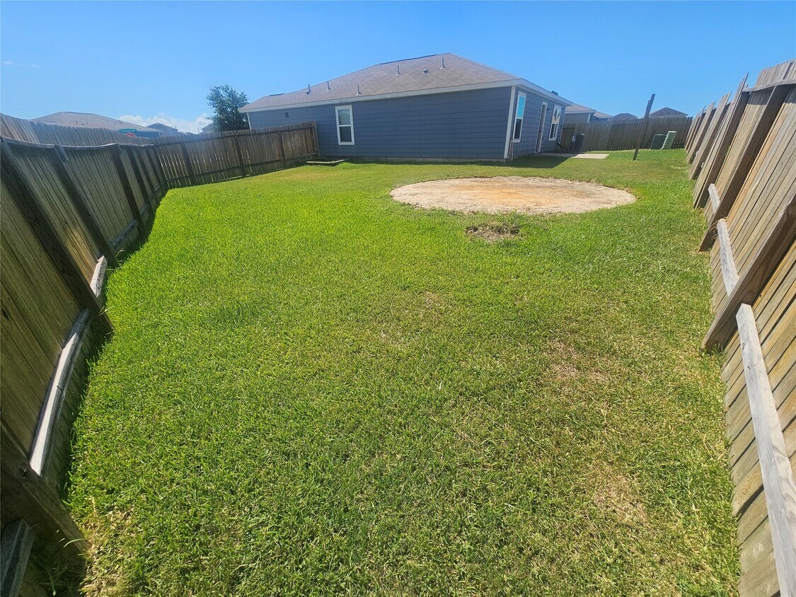 Building Photo - 6011 Treasure Cove Rd