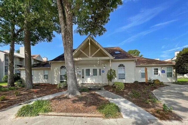 Foto del edificio - 539 Pineland Cir