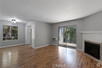 Building Photo - 1048 S Idaho St