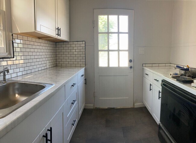 Foto del edificio - Beautifully Remodeled