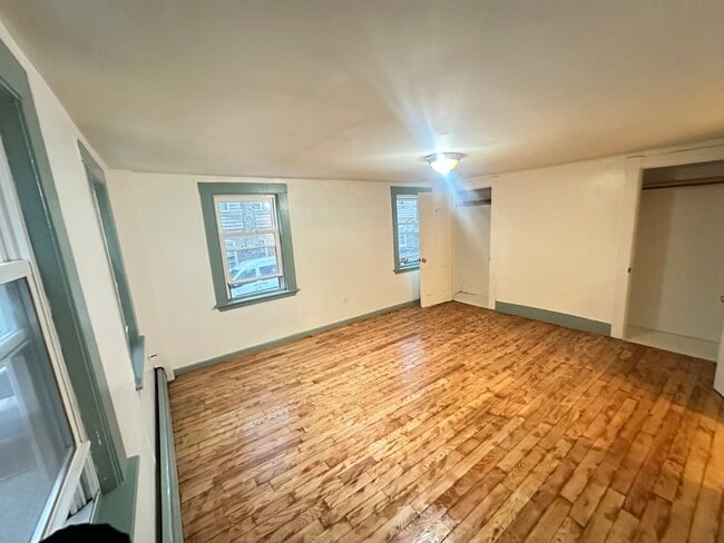 Building Photo - 56 7th St