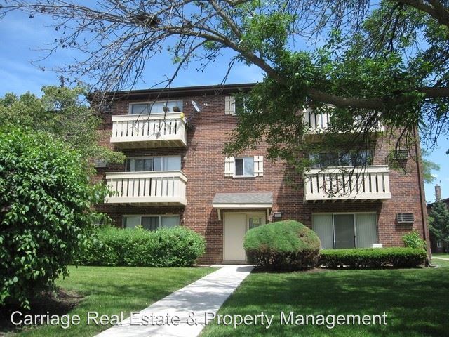 Primary Photo - 1077 Dickens Way