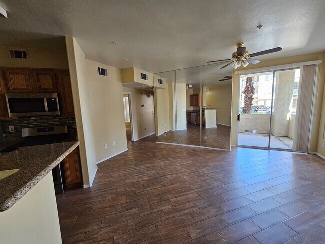 Building Photo - Vistana!  Beautiful 2/2 Condo