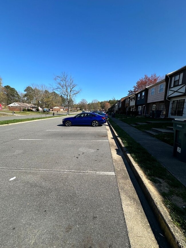 Building Photo - 2115 Binford Ln