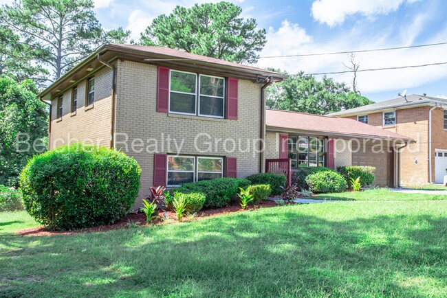 Foto del edificio - 4030 Wisteria Ln SW