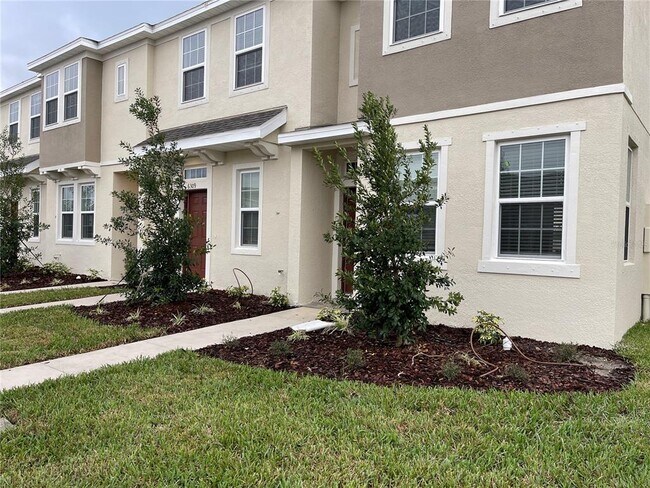 Building Photo - 6305 Fairmont Ln