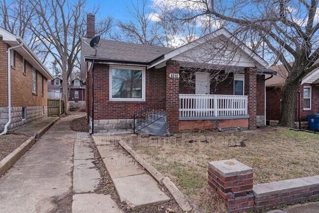 Foto del edificio - 8212 Toddy Ave