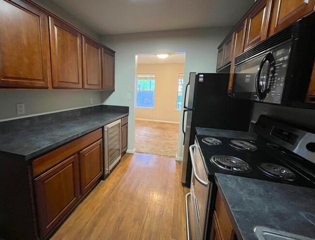 Building Photo - 205 Westover Ave