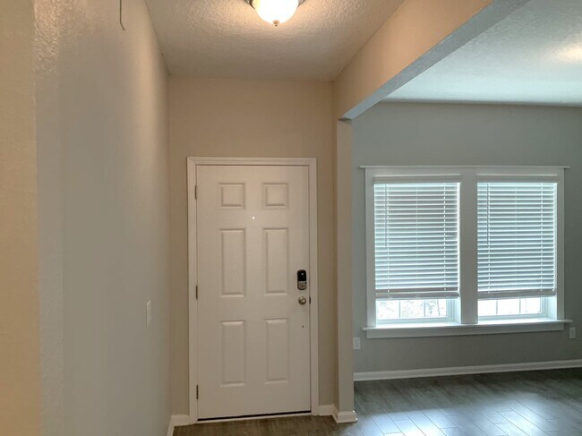 Foto del edificio - 2236 Eagle Talon Cir