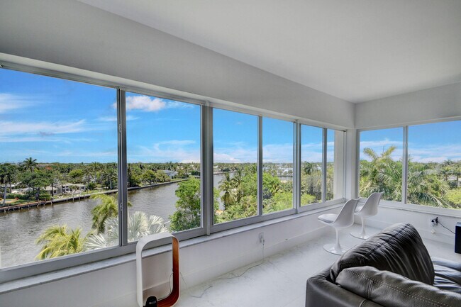 Foto del edificio - 1000 Lowry St