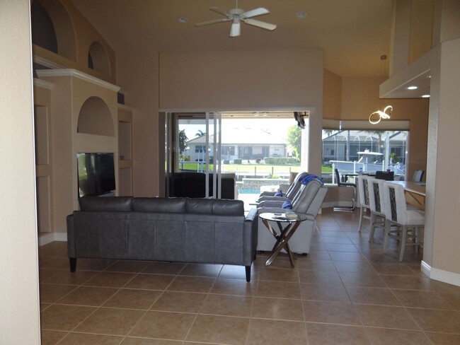 Building Photo - 3 br, 2.5 bath House - 739 Bimini Lane