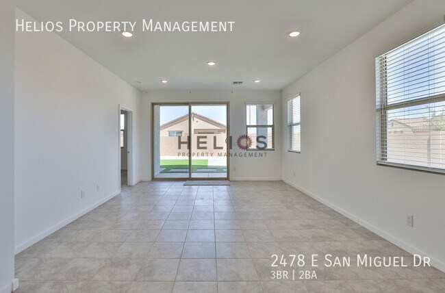 Foto del edificio - 2478 E San Miguel Dr