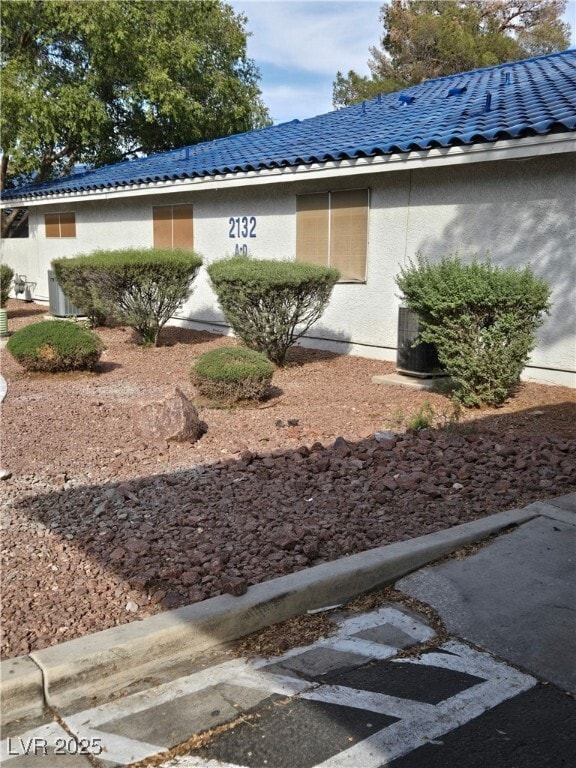 Building Photo - 2132 Willowbury Dr