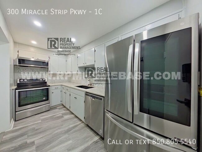 Building Photo - 300 Miracle Strip Pkwy SW