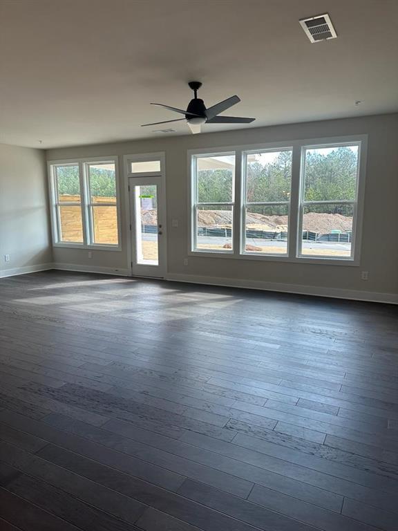 Foto del edificio - 1233 Willowcrest Way