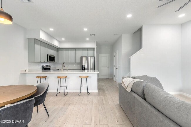 Foto del edificio - 143 W Fulton St