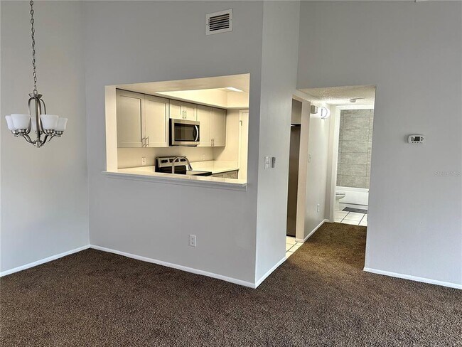 Building Photo - 2544 Lakeway Branch Dr