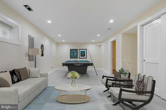 Foto del edificio - 2809 26th St NE