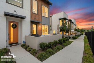 Building Photo - 1060 Kendale Way