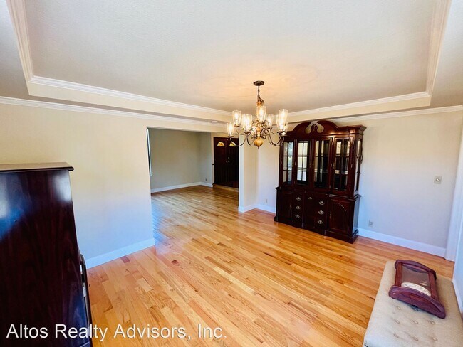 Building Photo - 4 br, 3 bath House - 1077 Cross Spring Court