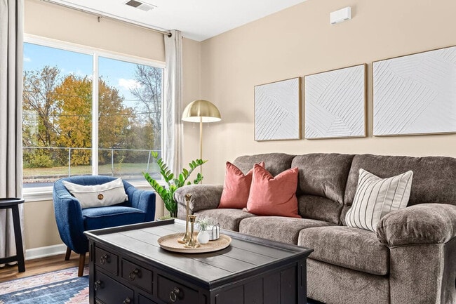 Building Photo - 18355 Mesle St