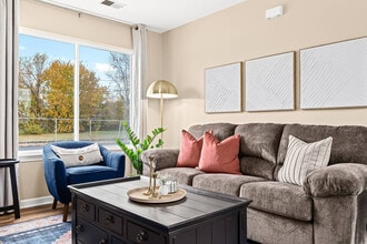 Building Photo - 18355 Mesle St