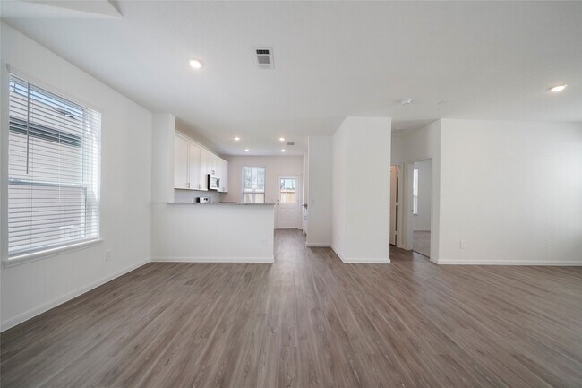 Foto del edificio - 5703 Finely Run St