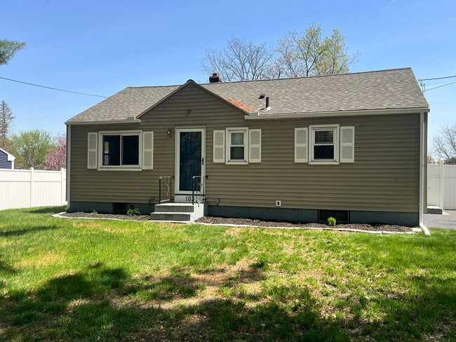 Foto del edificio - Single Family Ranch for Rent In Sixteen Ac...
