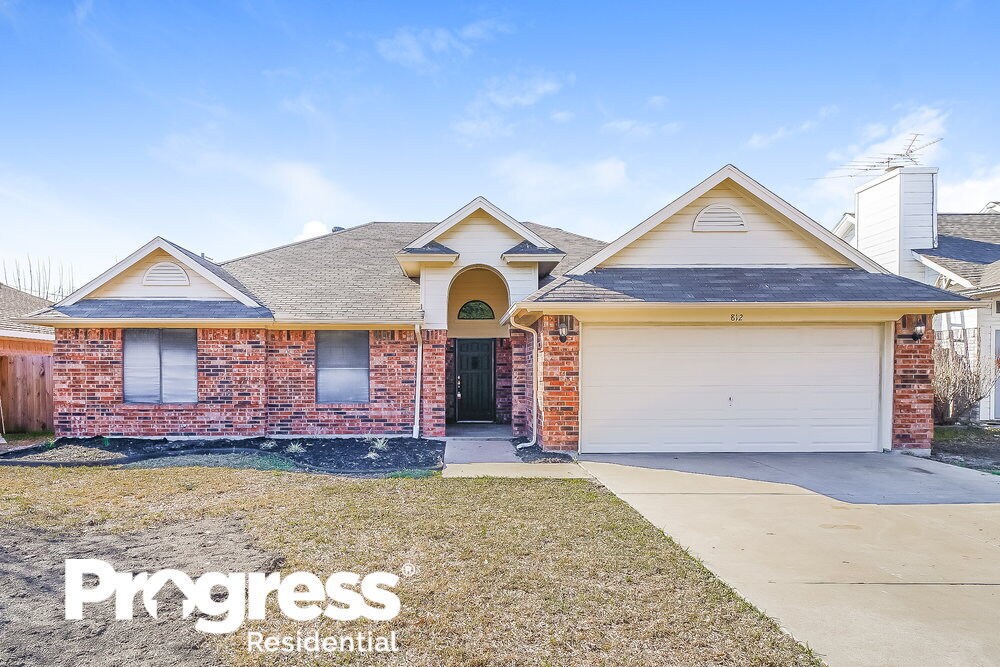 812 Ironsides Ln, Blue Mound, TX 76131 House Rental in Blue Mound, TX