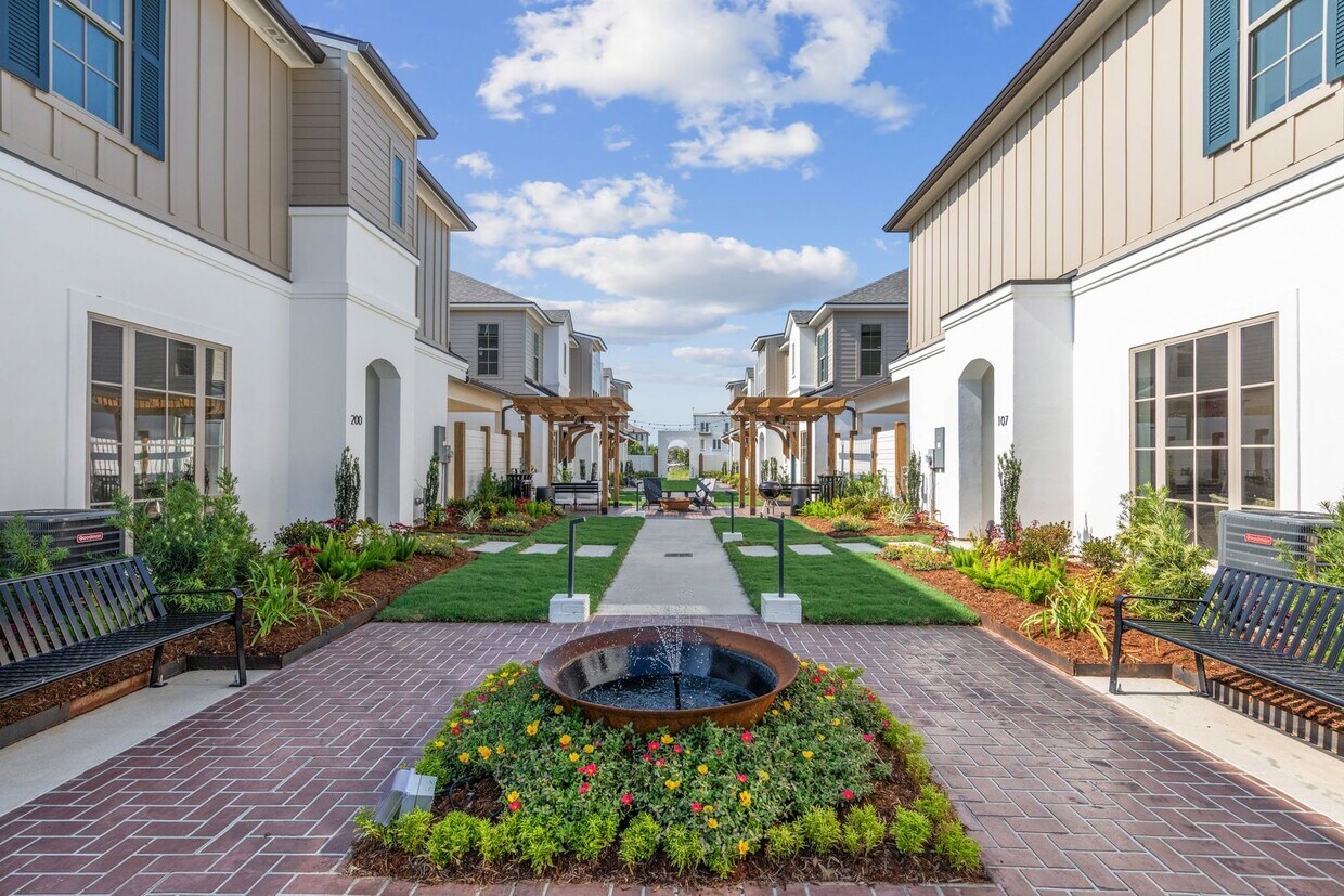 116 Gaunt Ln, Youngsville, LA 70592 Townhome Rentals in Youngsville