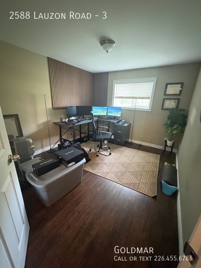 Building Photo - New Listing