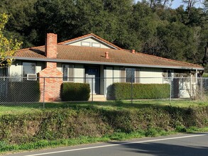 Building Photo - 30290 River Rd