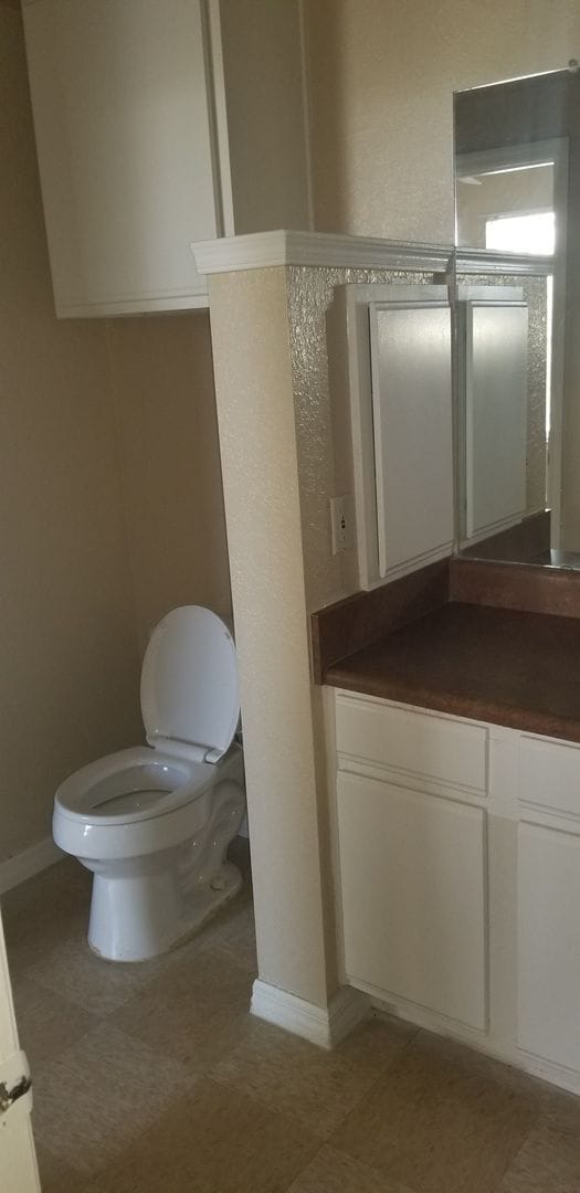 Building Photo - The Greens - 4221