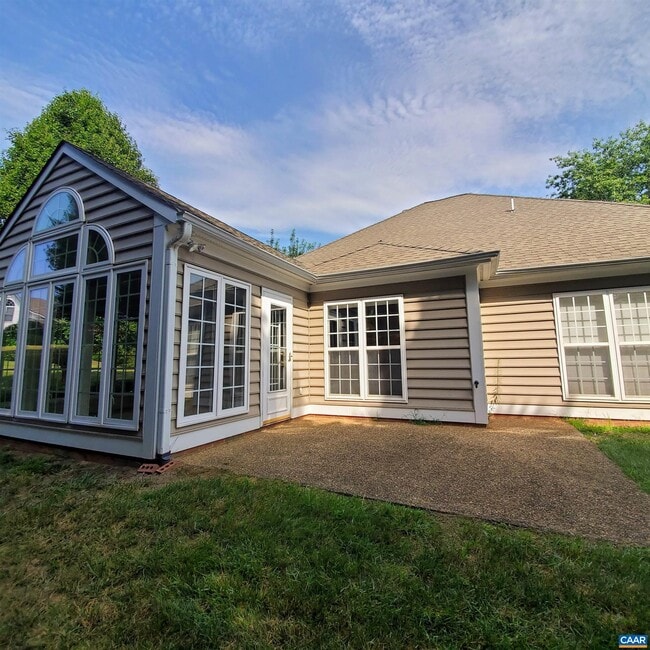 Foto del edificio - 412 Heritage Ct