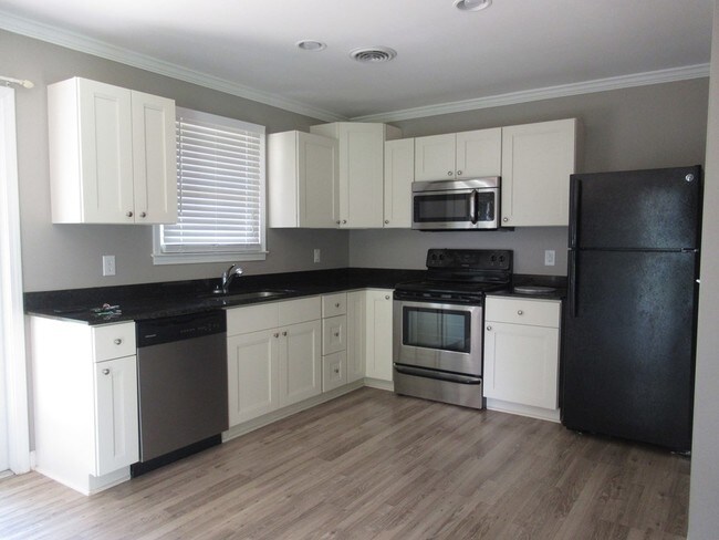 Foto del edificio - 2628 Hodge St