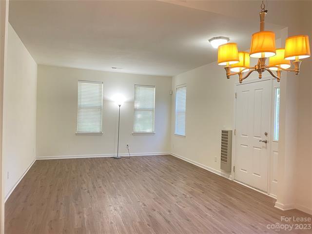 Building Photo - 10968 Princeton Village Dr