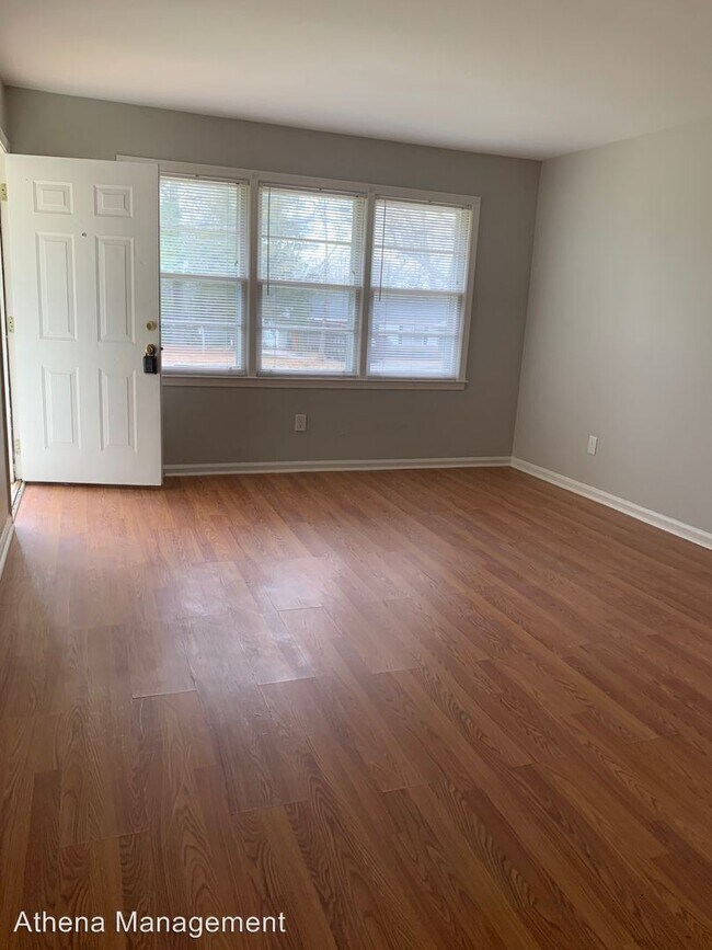 Building Photo - 2 br, 1 bath House - 155 A Springtree Road