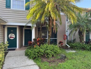 Building Photo - 8911 Manor Loop