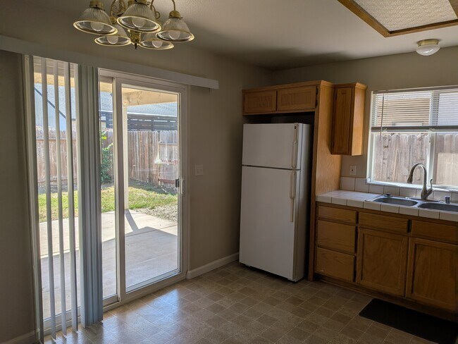 Building Photo - 3055 Snowbird Dr