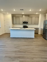 Building Photo - 5318 Lake Mary Dr