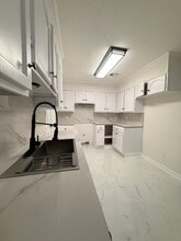 Building Photo - 723 Dunbarton Rd